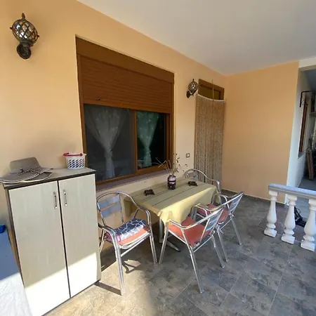 Eagles Nest 7 Apartment Velipoje